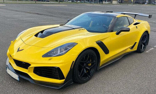 Hood ZR1 style for the Corvette C7 ZR1